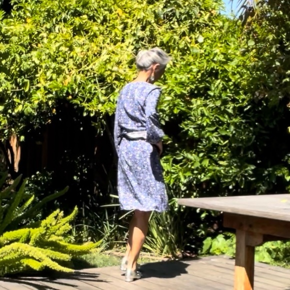 Blue flower midi dress - Picture 6 of 12